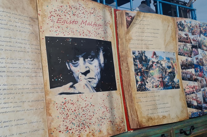 La Cittadella si anima in attesa dell'uscita dei carri, baciati dal sole