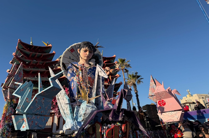 Al carro del Lombardi si rompono le casse. Niente coreografie