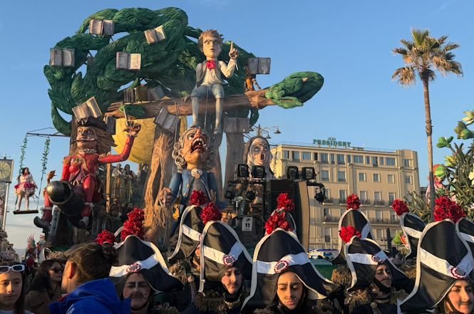 Matteo Raciti porta “Non scendo più”: disobbedienza e sogni tra gli alberi